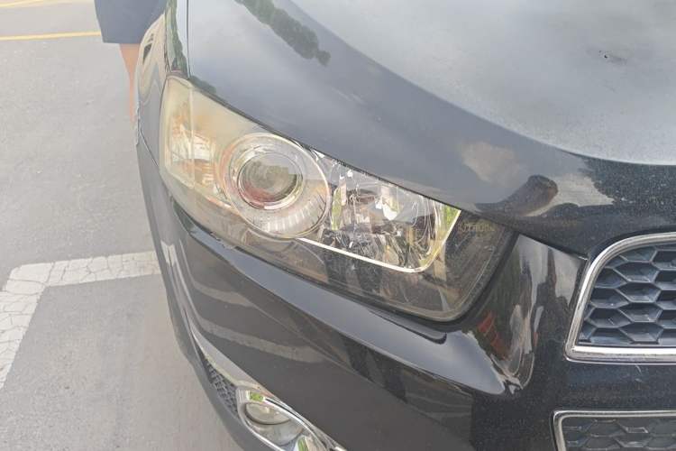 Used Chevrolet Captiva 2012 2.4L Two-Wheel Drive City Edition 5 Seats Right Front Headlight