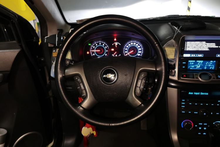 Used Chevrolet Captiva 2012 2.4L 4x4 Flagship Edition 7 Seats Steering Wheel