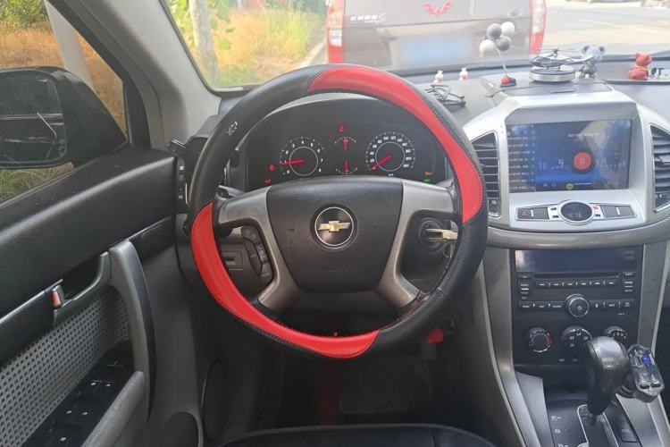 Used Chevrolet Captiva 2012 2.4L Two-Wheel Drive City Edition 5 Seats Steering Wheel
