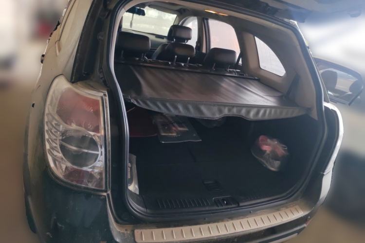 Used Chevrolet Captiva 2012 2.4L 4x4 Flagship Edition 7 Seats Trunk