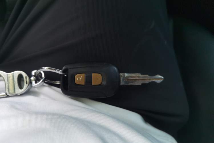 Used Chevrolet Captiva 2012 2.4L 4x4 Flagship Edition 7 Seats Vehicle Key