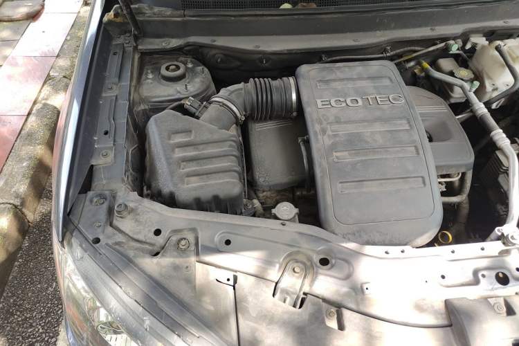 Used Chevrolet Captiva 2012 2.4L Two-Wheel Drive City Edition 5 Seats Engine Bay Right