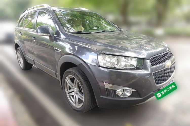 Used Chevrolet Captiva 2012 2.4L Two-Wheel Drive City Edition 5 Seats Front Right 45 Deg