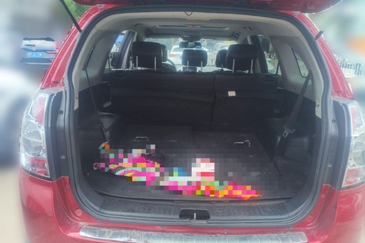 Used Chevrolet Captiva 2012 2.4L 4x4 Flagship Edition 7 Seats Trunk