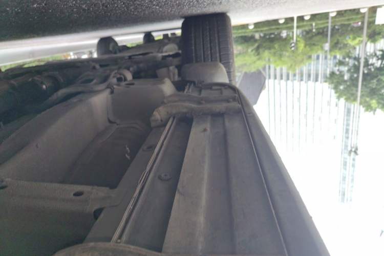 Used Chevrolet Captiva 2012 2.4L 4x4 Flagship Edition 7 Seats Chassis Front Left