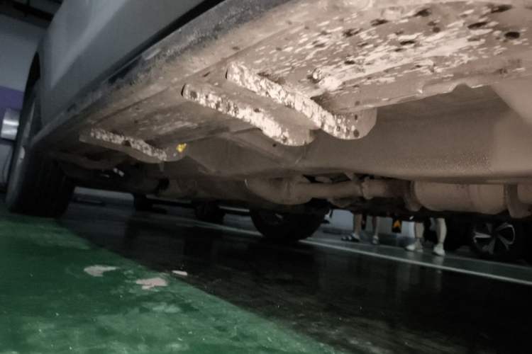 Used Chevrolet Captiva 2012 2.4L 4x4 Flagship Edition 7 Seats Chassis Front Right