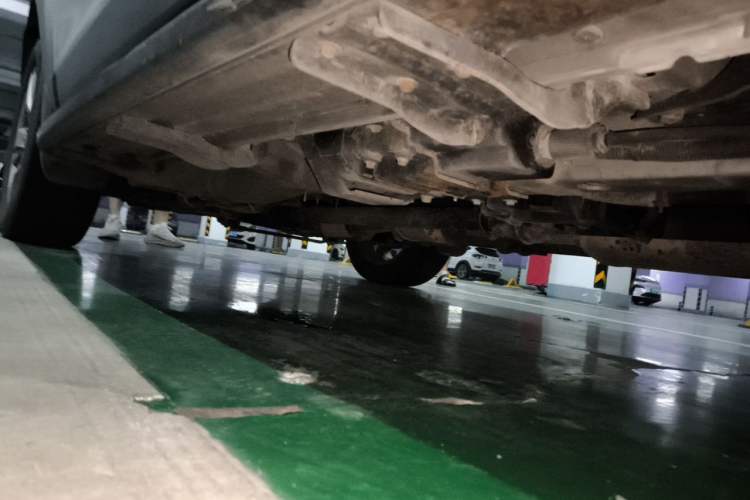 Used Chevrolet Captiva 2012 2.4L 4x4 Flagship Edition 7 Seats Chassis Rear Left