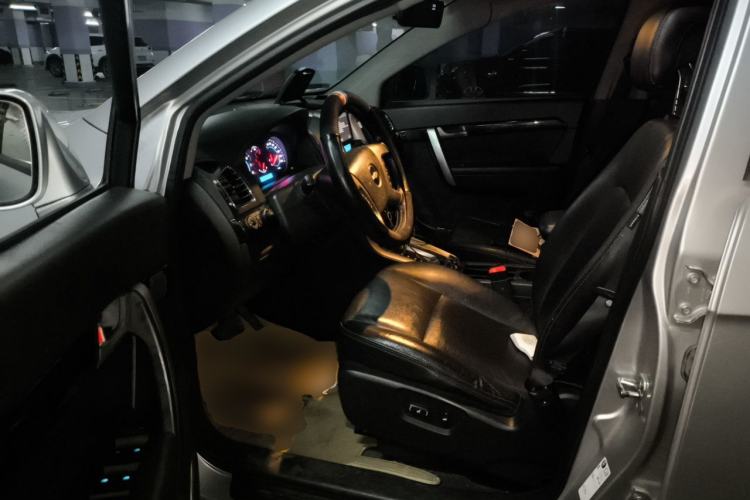 Used Chevrolet Captiva 2012 2.4L 4x4 Flagship Edition 7 Seats Driver Seat