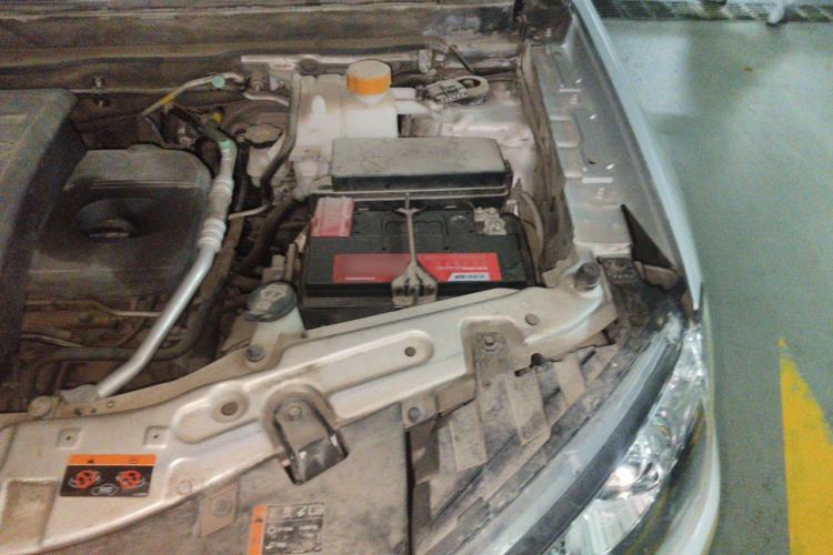 Used Chevrolet Captiva 2012 2.4L 4x4 Flagship Edition 7 Seats Engine Bay Left