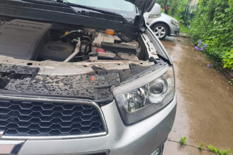 Used Chevrolet Captiva 2012 2.4L Two-Wheel Drive City Edition 5 Seats Engine Bay Left