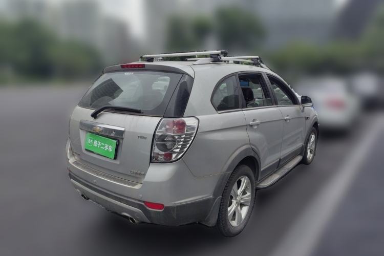 Used Chevrolet Captiva 2012 2.4L 4x4 Flagship Edition 7 Seats Rear Right 45 Deg