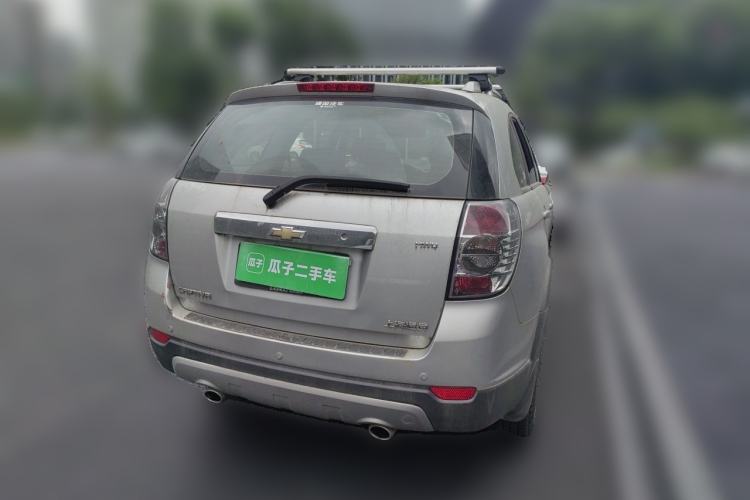 Used Chevrolet Captiva 2012 2.4L 4x4 Flagship Edition 7 Seats Rear