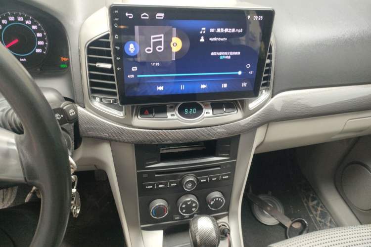 Used Chevrolet Captiva 2012 2.4L Two-Wheel Drive City Edition 5 Seats Audio And AC Panel