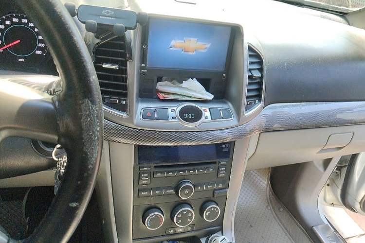 Used Chevrolet Captiva 2012 2.4L Two-Wheel Drive City Edition 5 Seats Audio And AC Panel