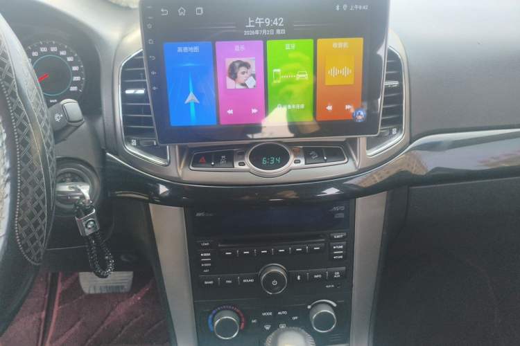 Used Chevrolet Captiva 2012 2.4L 4x4 Flagship Edition 7 Seats Audio And AC Panel
