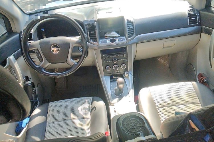 Used Chevrolet Captiva 2012 2.4L Two-Wheel Drive City Edition 5 Seats Center Console