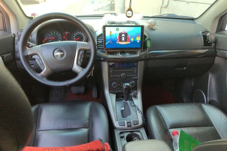 Used Chevrolet Captiva 2012 2.4L 4x4 Flagship Edition 7 Seats Center Console