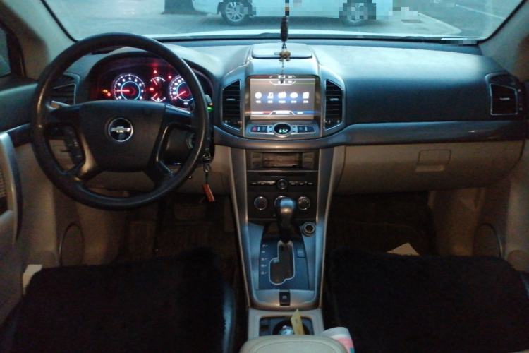 Used Chevrolet Captiva 2012 2.4L Two-Wheel Drive City Edition 5 Seats Center Console