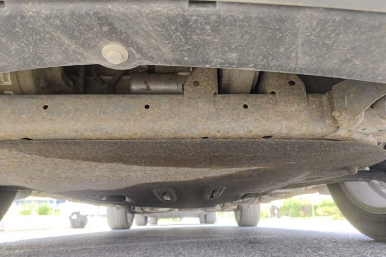 Used Chevrolet Captiva 2012 2.4L 4x4 Flagship Edition 7 Seats Chassis Front