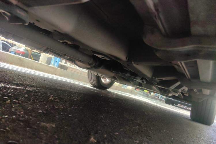 Used Chevrolet Captiva 2012 2.4L 4x4 Flagship Edition 7 Seats Chassis Front Left