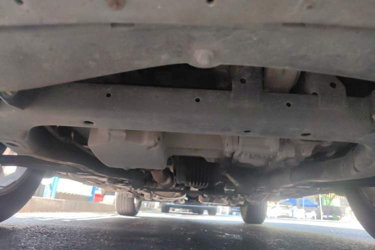 Used Chevrolet Captiva 2012 2.4L 4x4 Flagship Edition 7 Seats Chassis Front