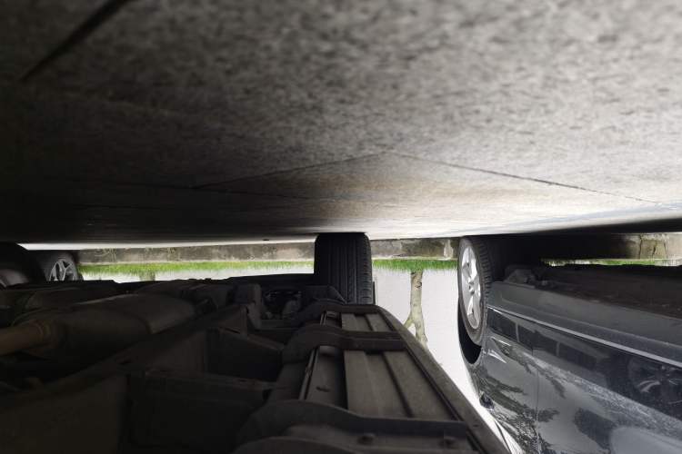 Used Chevrolet Captiva 2012 2.4L 4x4 Flagship Edition 7 Seats Chassis Front Right