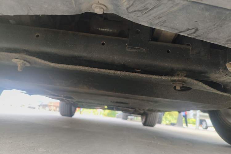 Used Chevrolet Captiva 2012 2.4L 4x4 Flagship Edition 7 Seats Chassis Front