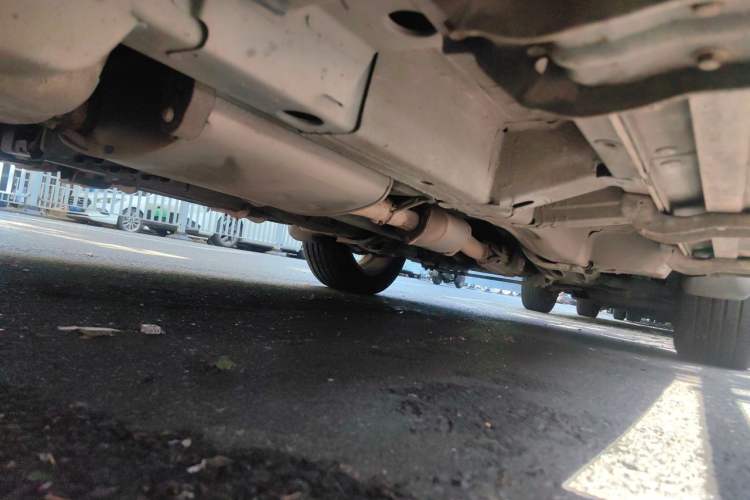 Used Chevrolet Captiva 2012 2.4L 4x4 Flagship Edition 7 Seats Chassis Rear Right