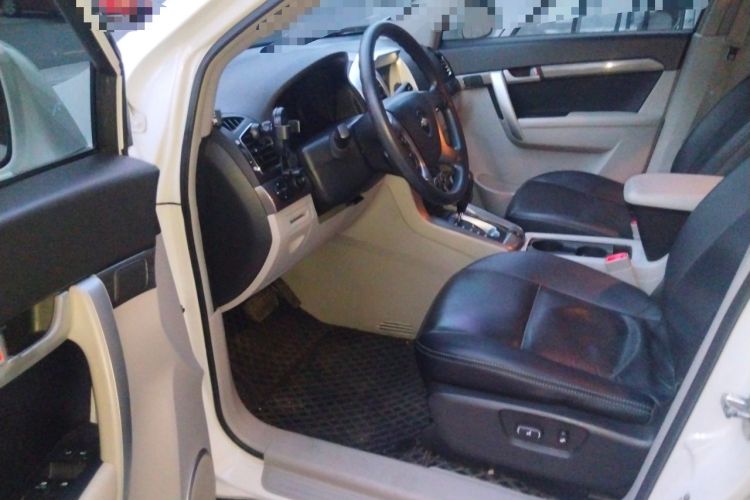 Used Chevrolet Captiva 2012 2.4L Two-Wheel Drive City Edition 5 Seats Driver Seat