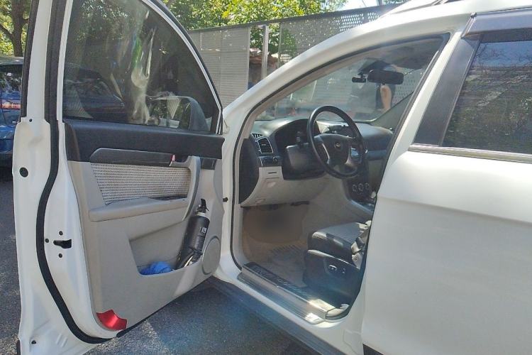 Used Chevrolet Captiva 2012 2.4L Two-Wheel Drive City Edition 5 Seats Driver Seat