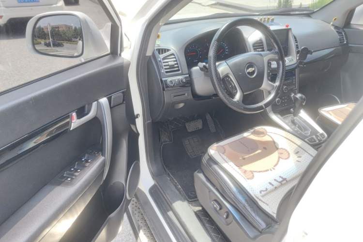 Used Chevrolet Captiva 2012 2.4L 4x4 Flagship Edition 7 Seats Driver Seat