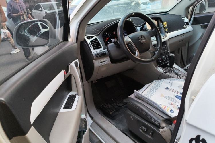 Used Chevrolet Captiva 2012 2.4L 4x4 City Navigation Version 5 Seats Driver Seat