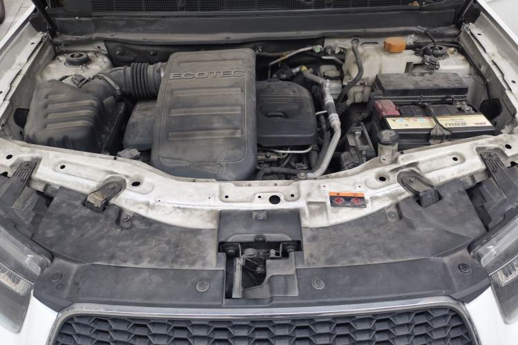 Used Chevrolet Captiva 2012 2.4L 4x4 Flagship Edition 7 Seats Engine Bay