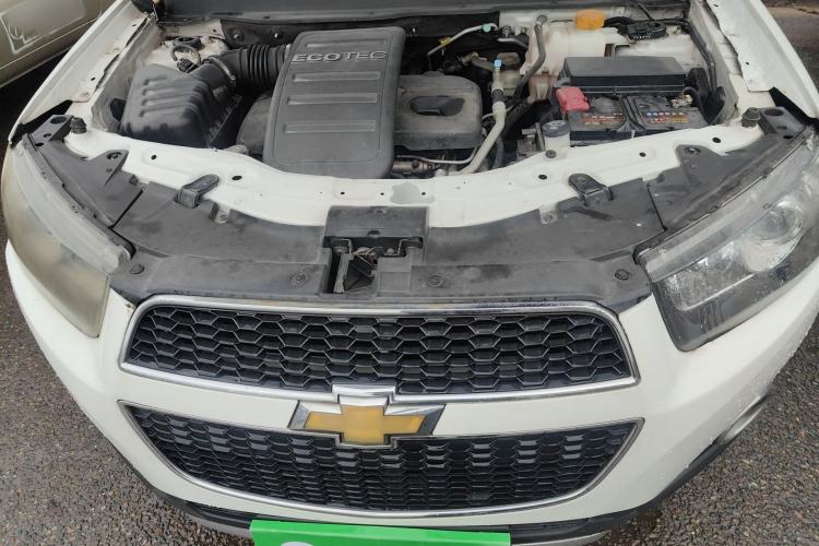 Used Chevrolet Captiva 2012 2.4L Two-Wheel Drive City Edition 5 Seats Engine Bay