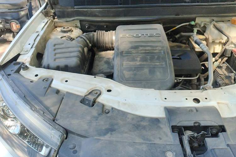Used Chevrolet Captiva 2012 2.4L Two-Wheel Drive City Edition 5 Seats Engine Bay Right