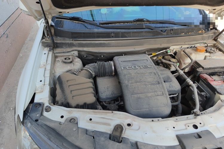 Used Chevrolet Captiva 2012 2.4L 4x4 Flagship Edition 7 Seats Engine Bay Right