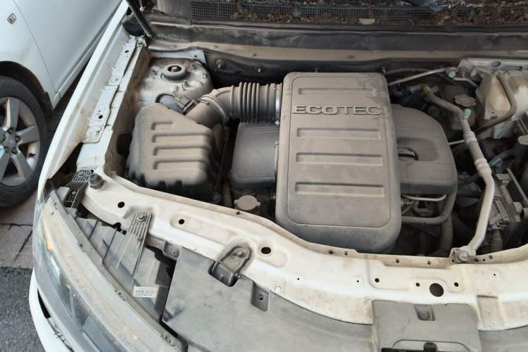 Used Chevrolet Captiva 2012 2.4L 4x4 City Navigation Version 5 Seats Engine Bay Right