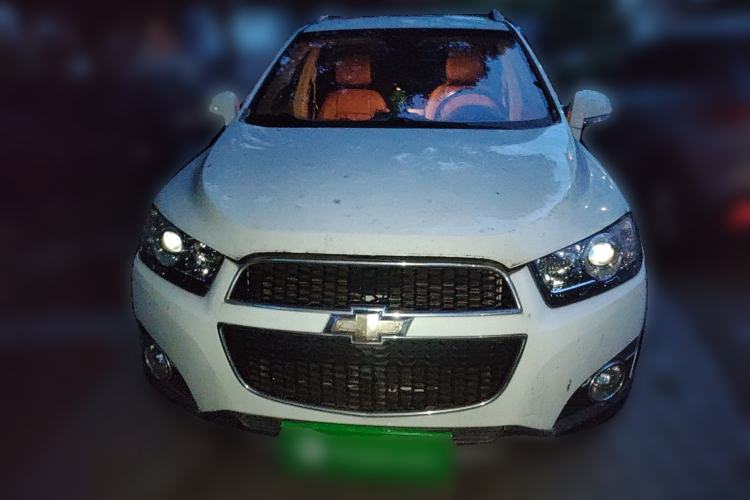 Used Chevrolet Captiva 2012 2.4L 4x4 Luxury Edition 5 Seats Exterior 1