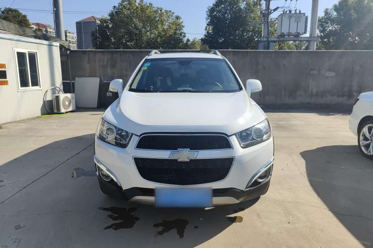 Used Chevrolet Captiva 2012 2.4L 4x4 Flagship Edition 7 Seats Exterior 1