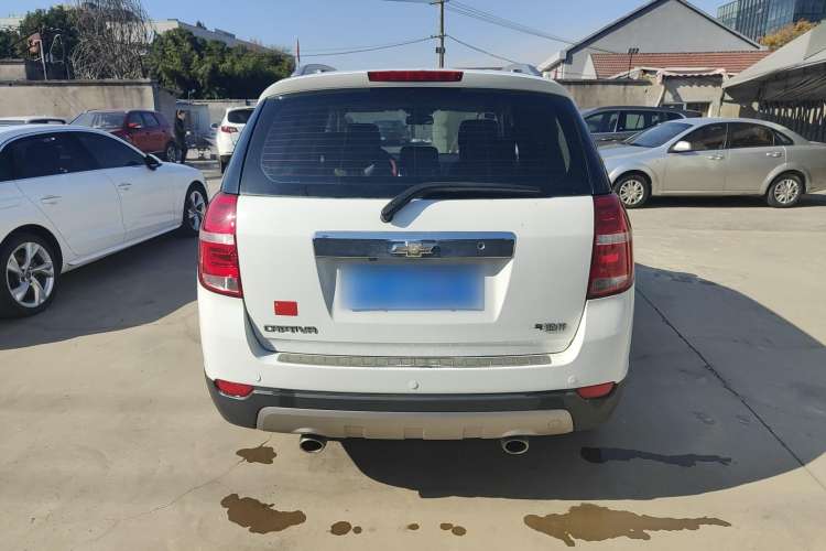 Used Chevrolet Captiva 2012 2.4L 4x4 Flagship Edition 7 Seats Exterior 4