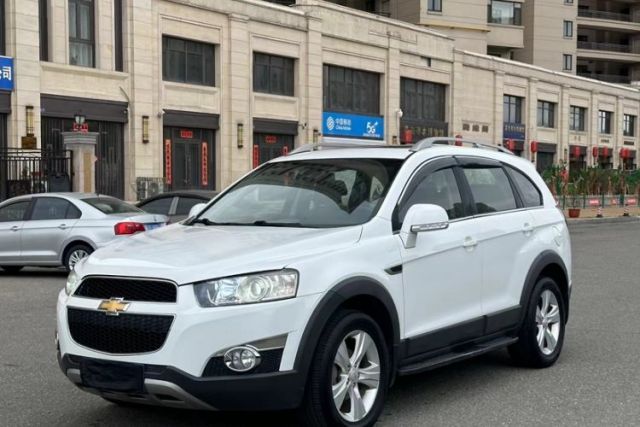 Chevrolet Captiva 2012 2.4L 4x4 Flagship Edition 7 Seats с пробегом