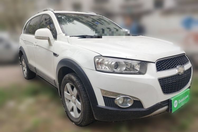 Used Chevrolet Captiva 2012 2.4L Two-Wheel Drive City Edition 5 Seats Front Right 45 Deg