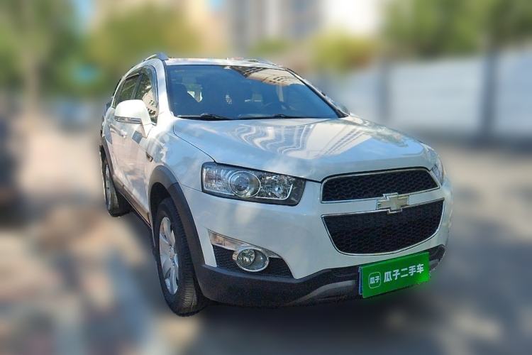 Used Chevrolet Captiva 2012 2.4L Two-Wheel Drive City Edition 5 Seats Front Right 45 Deg