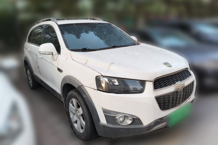 Used Chevrolet Captiva 2012 2.4L 4x4 City Navigation Version 5 Seats Front Right 45 Deg