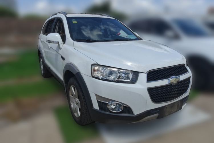 Used Chevrolet Captiva 2012 2.4L Two-Wheel Drive City Edition 5 Seats Front Right 45 Deg