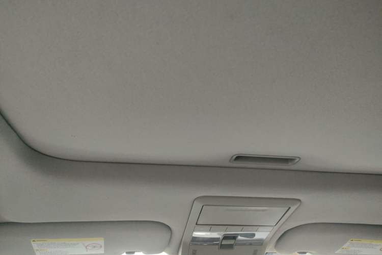Used Chevrolet Captiva 2012 2.4L Two-Wheel Drive City Edition 5 Seats Headliner