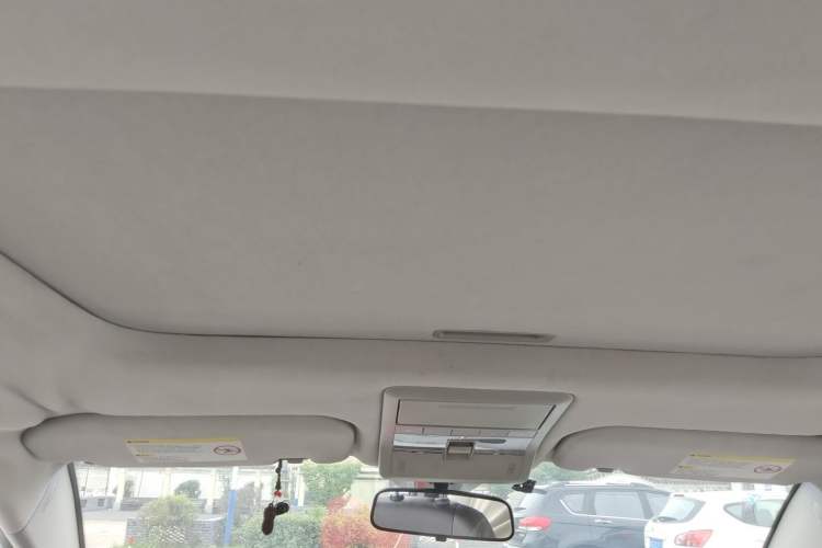 Used Chevrolet Captiva 2012 2.4L 4x4 Flagship Edition 7 Seats Headliner