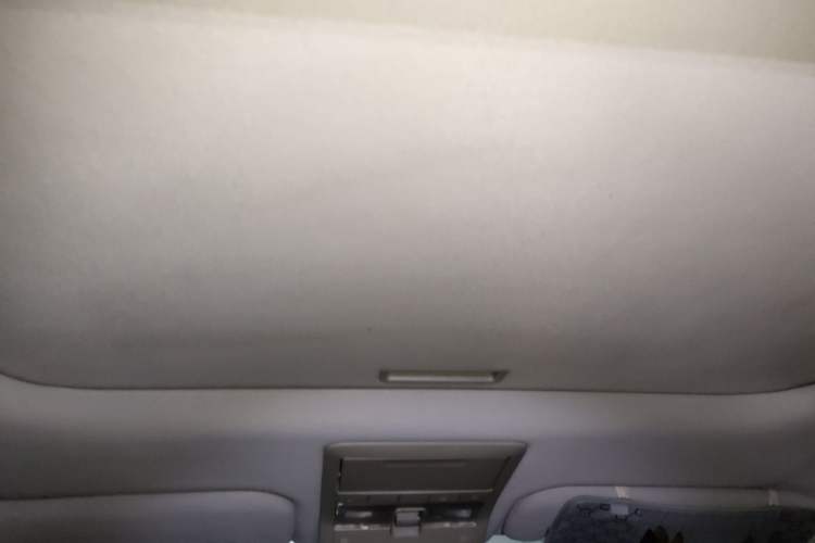 Used Chevrolet Captiva 2012 2.4L 4x4 Luxury Edition 5 Seats Headliner