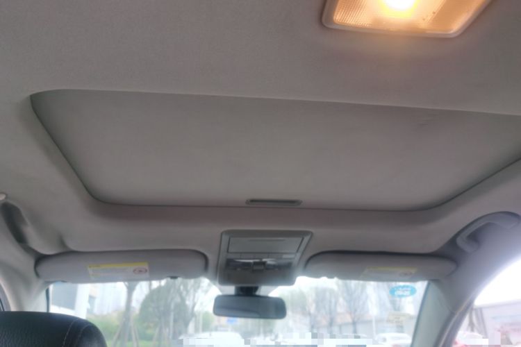 Used Chevrolet Captiva 2012 2.4L 4x4 Flagship Edition 7 Seats Headliner