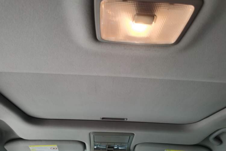 Used Chevrolet Captiva 2012 2.4L Two-Wheel Drive City Edition 5 Seats Headliner